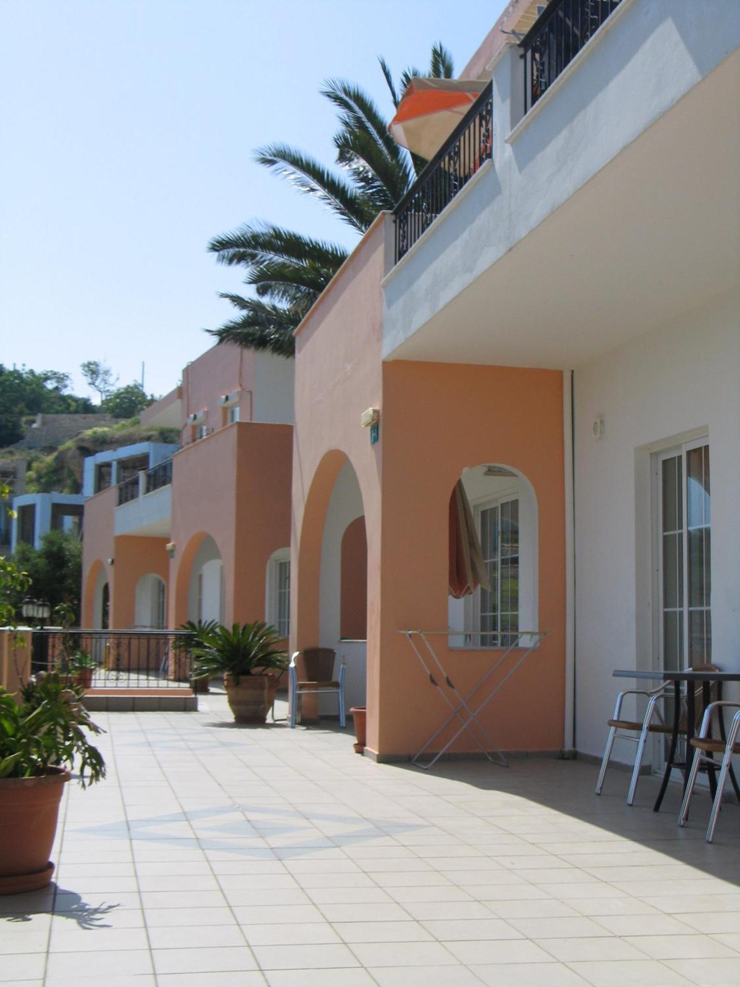 Alkion Aparthotel Exopoli Ngoại thất bức ảnh